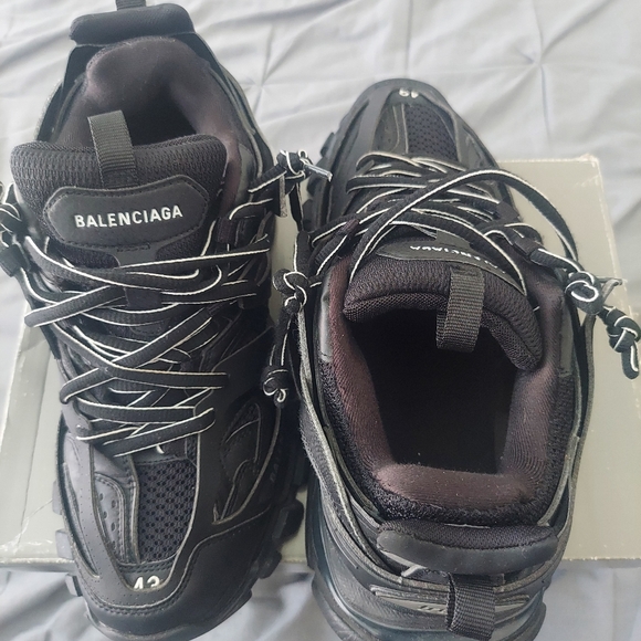 Balenciaga Trackers - Picture 4 of 6